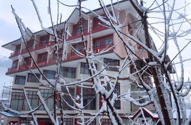 Sterling Manali Hotel Exterior photo